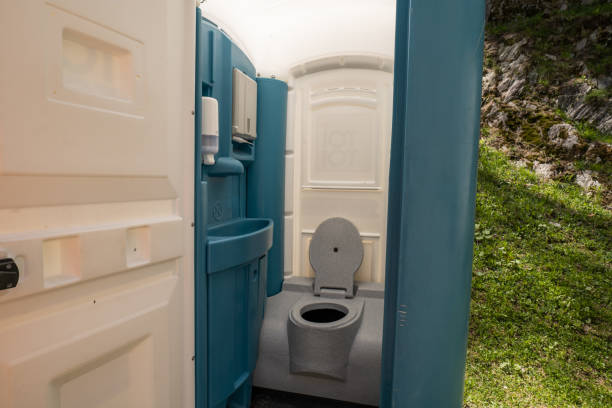 Portable Toilet Options We Offer in West University Place, TX